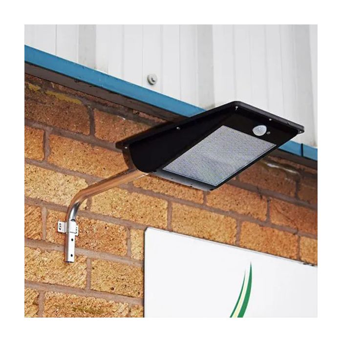 Lumena Pro-Solar Freeway 5 6500K with PIR Sensor