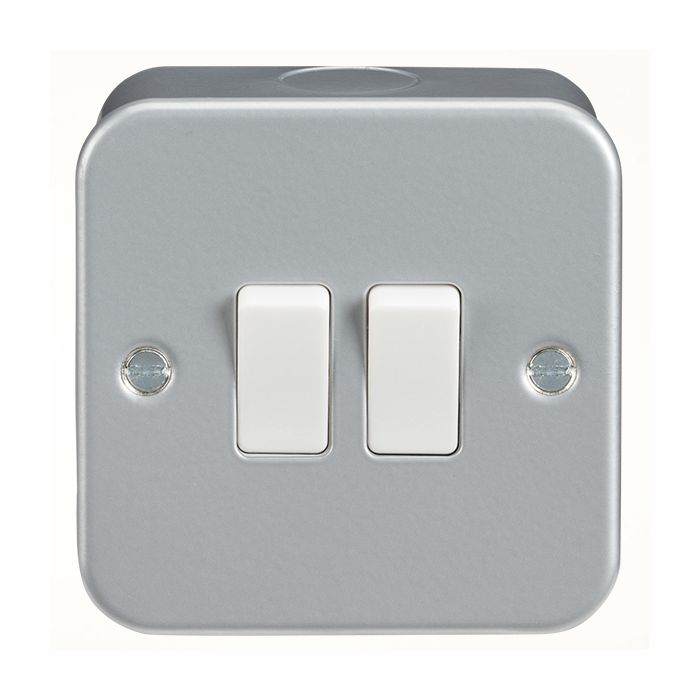 MLA Knightsbridge M3000 Metal Clad Single Pole 2 Gang 2 Way Switch IP20 10A 230V